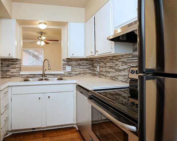 Photo Gallery Image