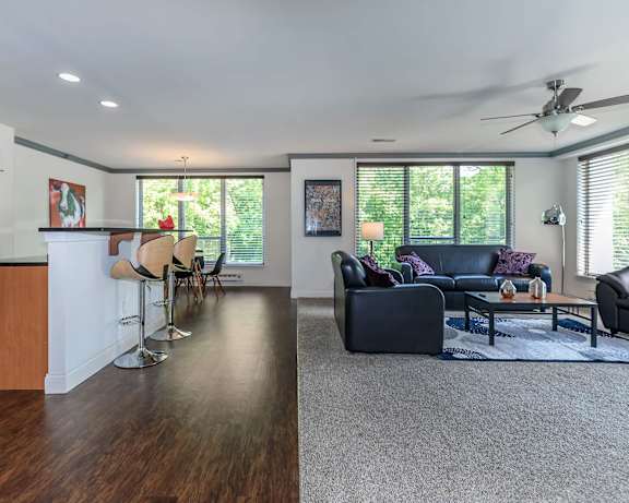 Photo Gallery Image