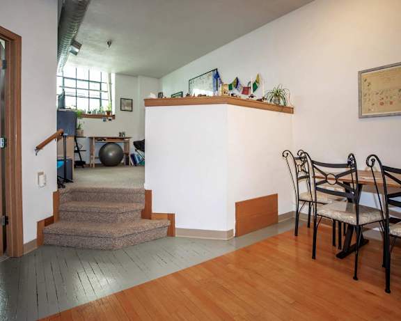 Photo Gallery Image