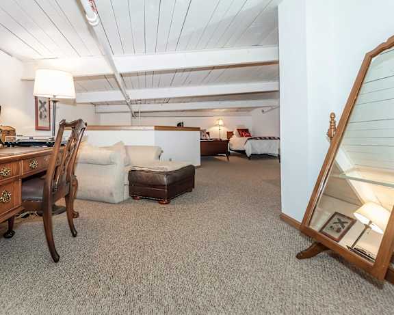 Photo Gallery Image