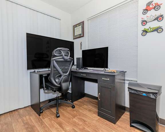 Photo Gallery Image