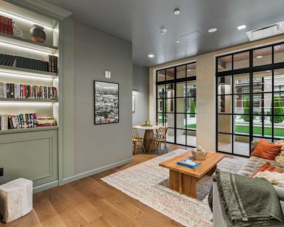 Photo Gallery Image
