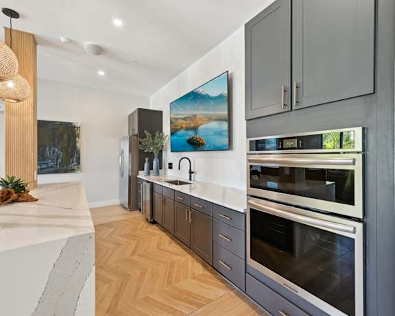 Photo Gallery Image
