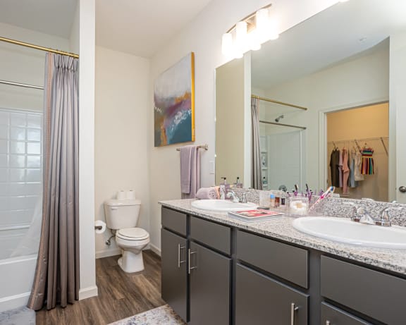 Photo Gallery Image