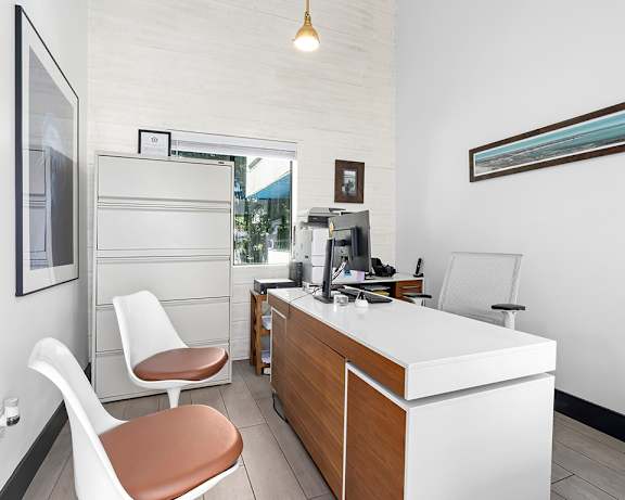 Photo Gallery Image