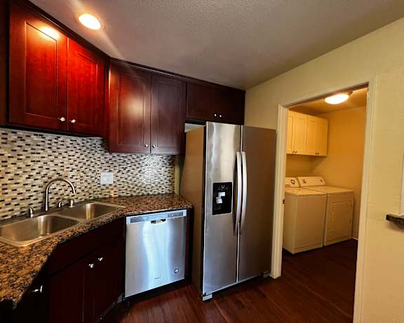 Photo Gallery Image