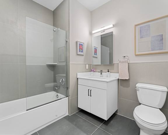 Photo Gallery Image