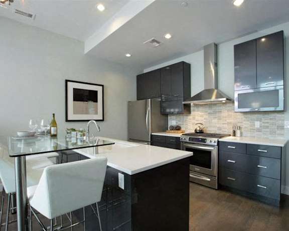 Photo Gallery Image