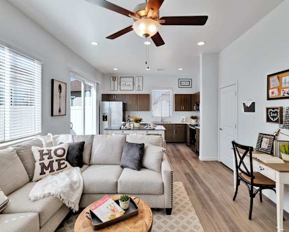 Photo Gallery Image
