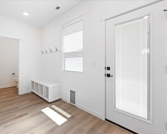 Photo Gallery Image