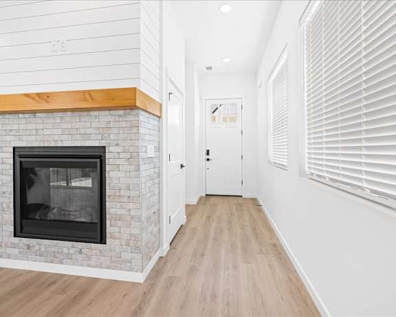 Photo Gallery Image