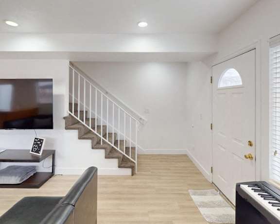 Photo Gallery Image