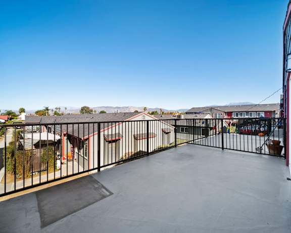 Photo Gallery Image