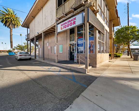 Photo Gallery Image