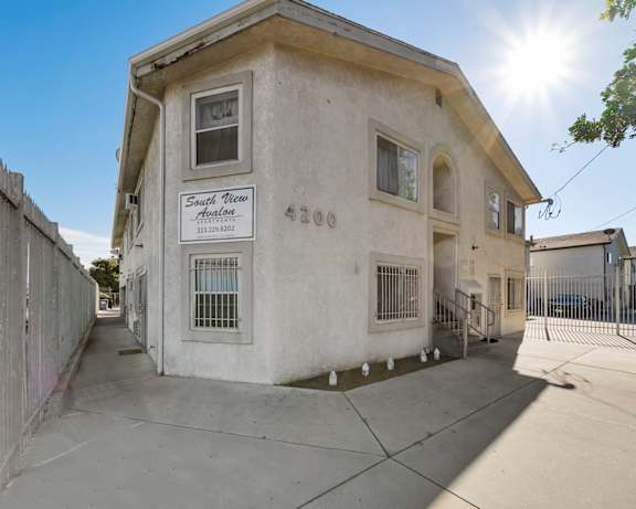 Photo Gallery Image