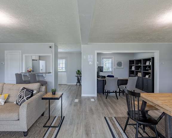 Photo Gallery Image