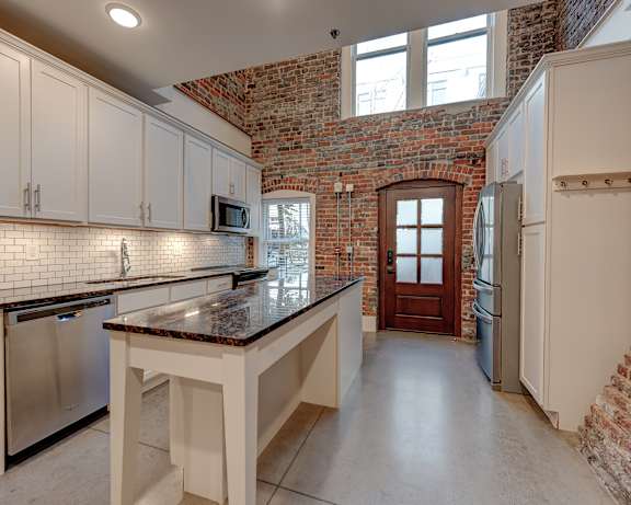 Photo Gallery Image