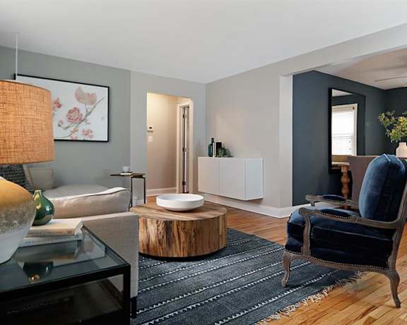 Photo Gallery Image