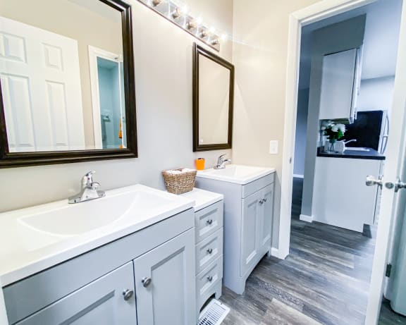 Photo Gallery Image