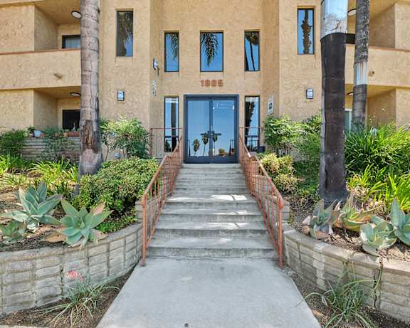 Photo Gallery Image