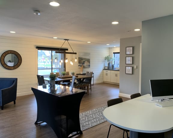 Photo Gallery Image