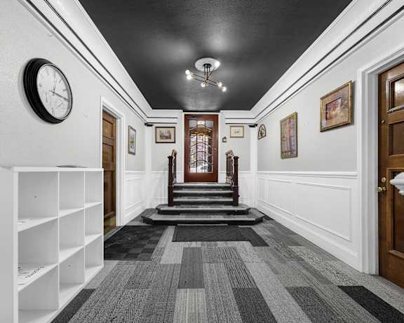Photo Gallery Image