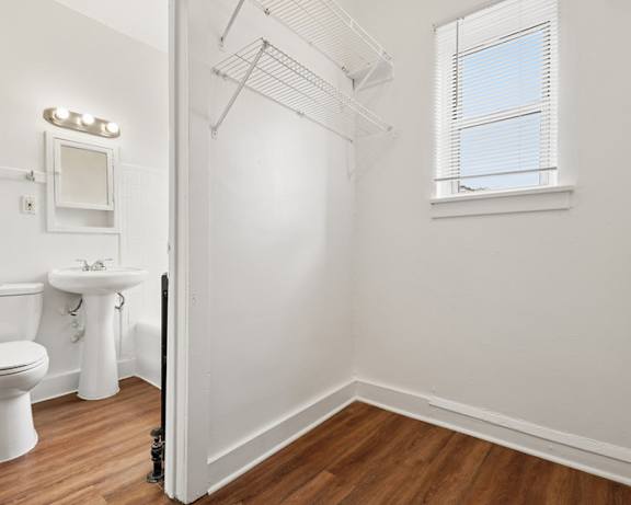 Photo Gallery Image
