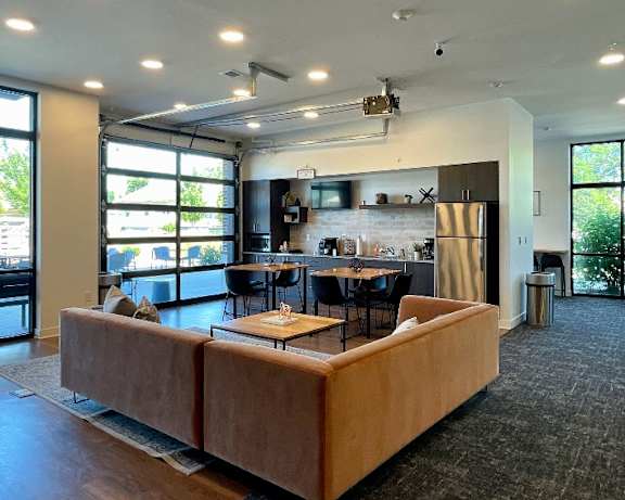Photo Gallery Image