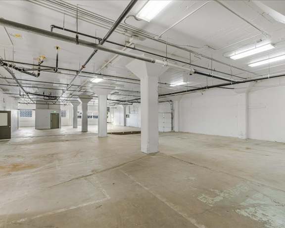 Photo Gallery Image