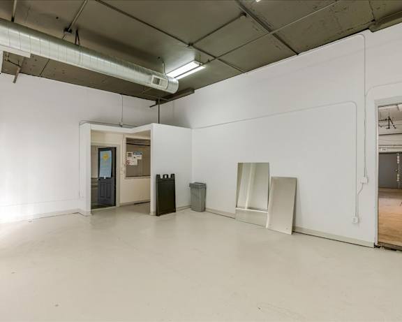 Photo Gallery Image