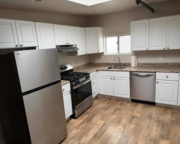 Photo Gallery Image