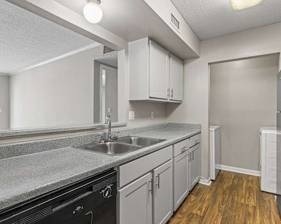 Photo Gallery Image