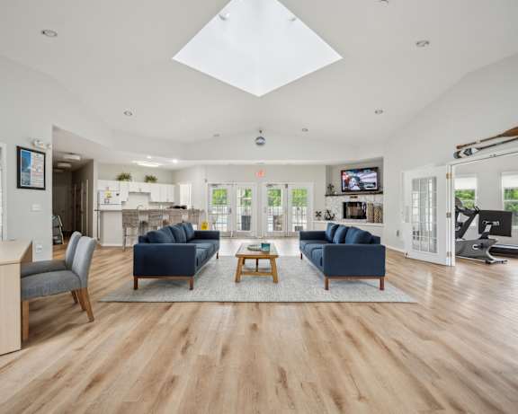 Photo Gallery Image
