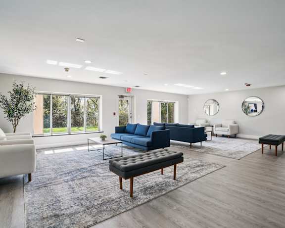 Photo Gallery Image