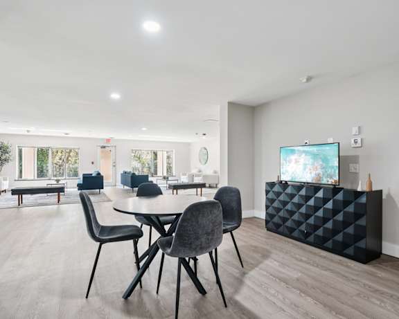 Photo Gallery Image