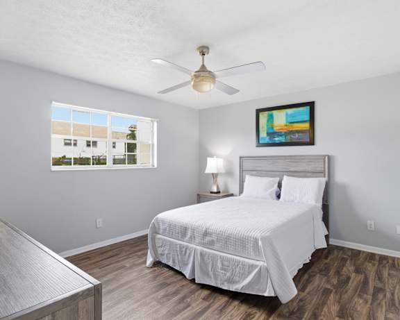 Photo Gallery Image