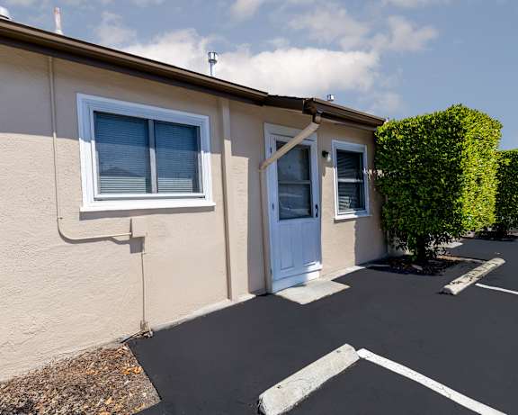 Photo Gallery Image
