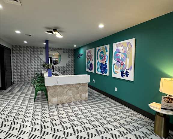 Photo Gallery Image
