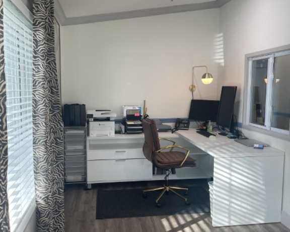 Photo Gallery Image