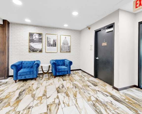 Photo Gallery Image