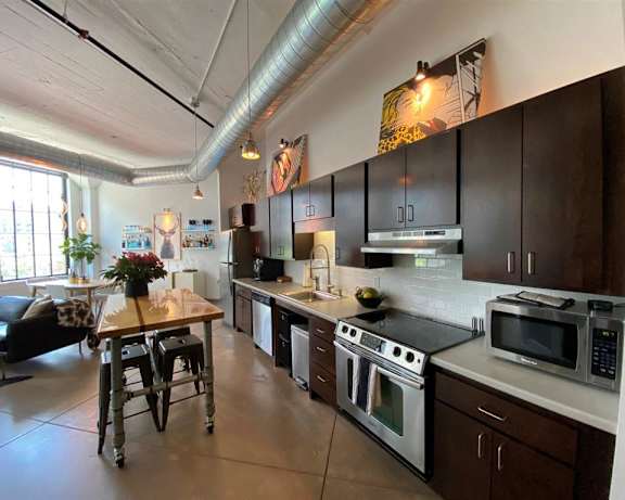 Photo Gallery Image