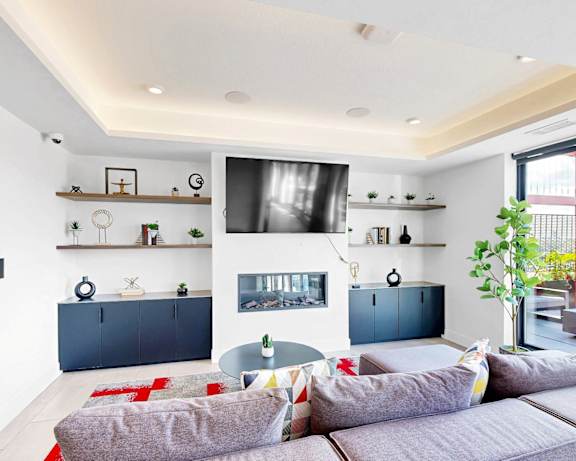 Photo Gallery Image