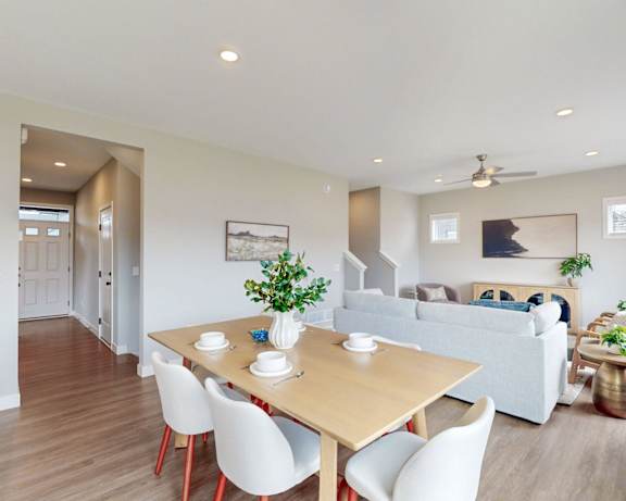 Photo Gallery Image