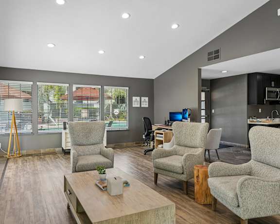 Photo Gallery Image