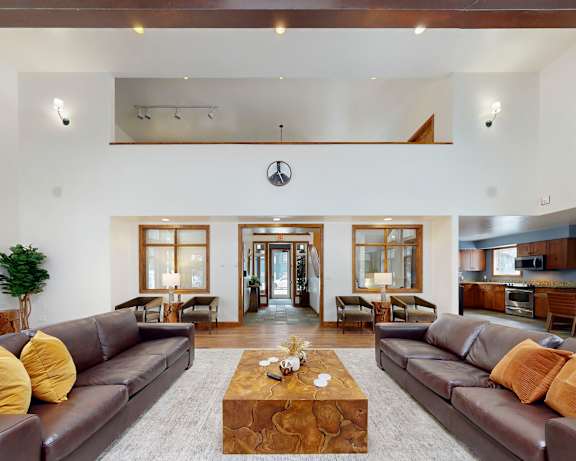 Photo Gallery Image