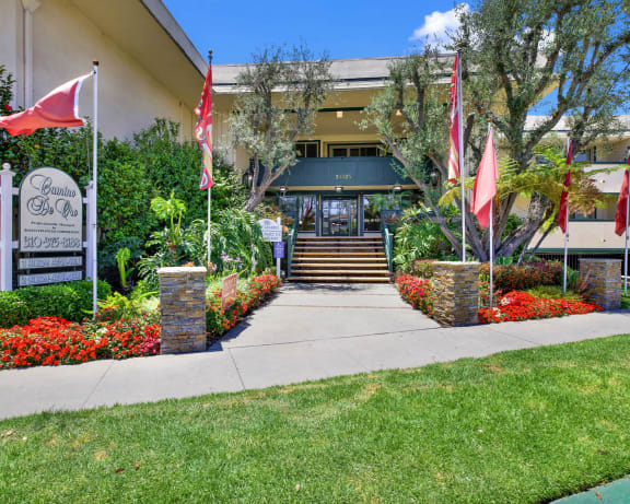 Photo Gallery Image