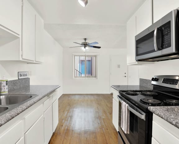 Photo Gallery Image