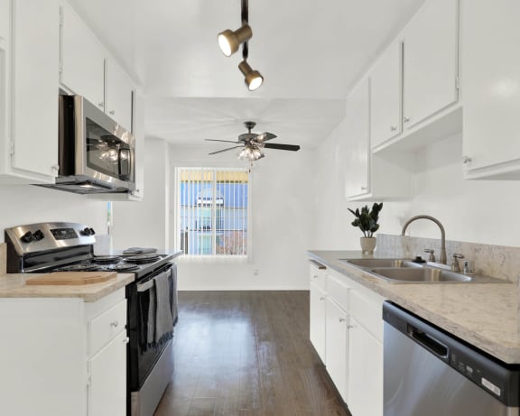 Photo Gallery Image