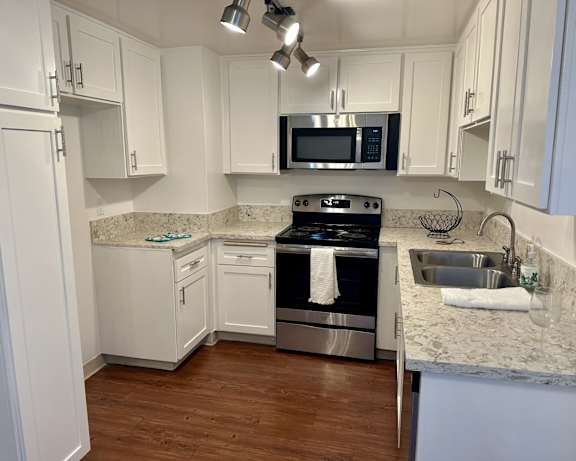 Photo Gallery Image