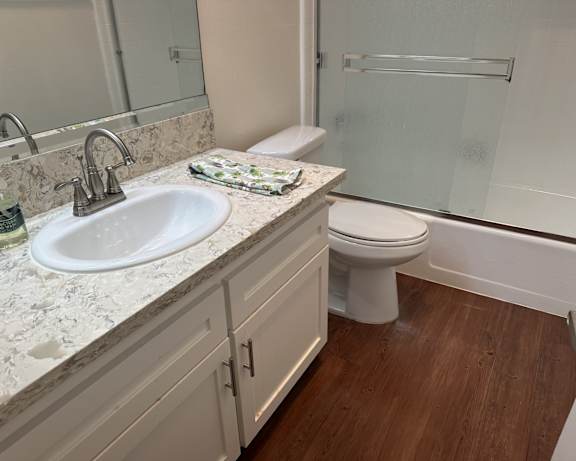 Photo Gallery Image
